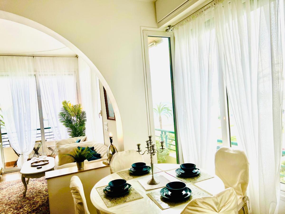 Endless Stunning Mediterranean Sea Views Promenade Des Anglais Ница Екстериор снимка